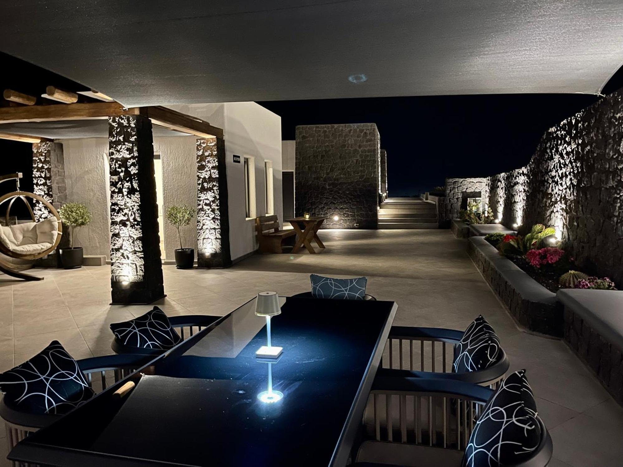 Brilliance Suites (Adults Only) Imerovigli  Ngoại thất bức ảnh